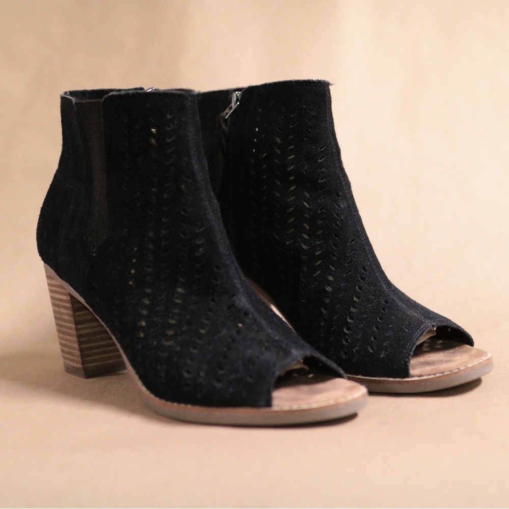 Toms Majorca Open Toe Heels/Sandals- Leather Suede